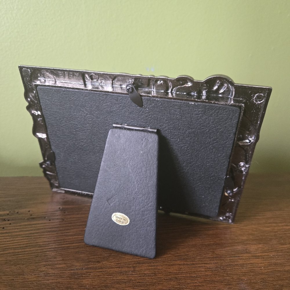 School Buds Picture Frame - Picture 3 of 5